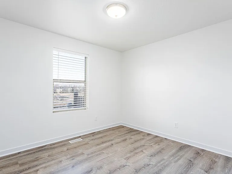 5823 Sagebrook Dr — Photo 12