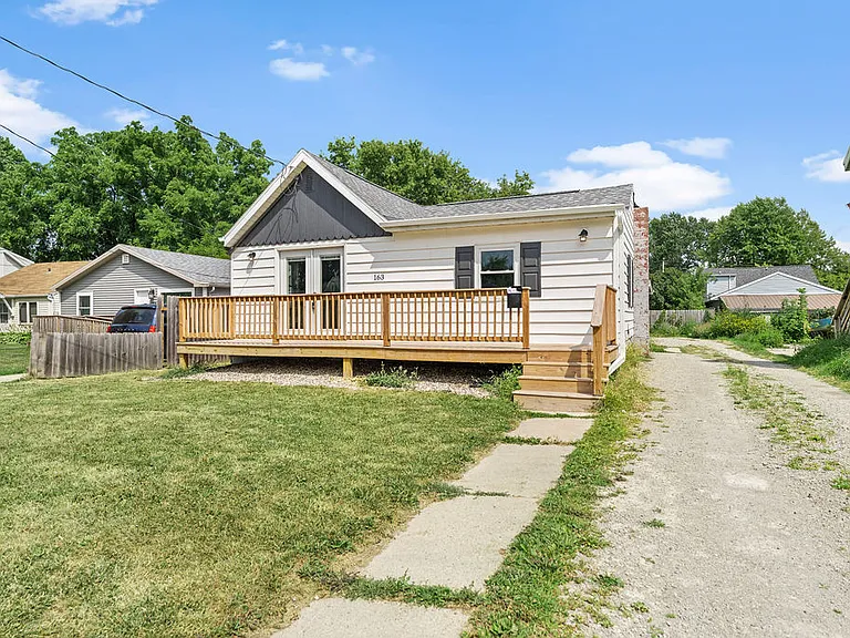 163 Plummer Ave — Photo 10