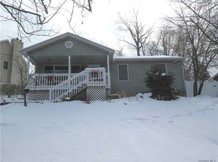 240 Lower Rocky Point Rd, Sound Beach, NY 11789