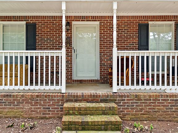 3rd image of 119 Bridget Dr
