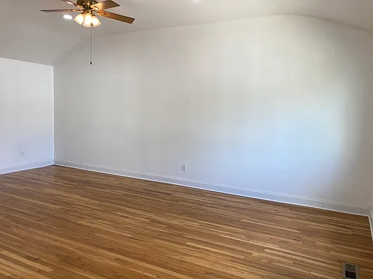 Rented by E House Realty & Management Inc. | media 7
