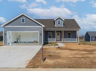 191 Greenbriar Ln, Smiths Grove, KY 42171