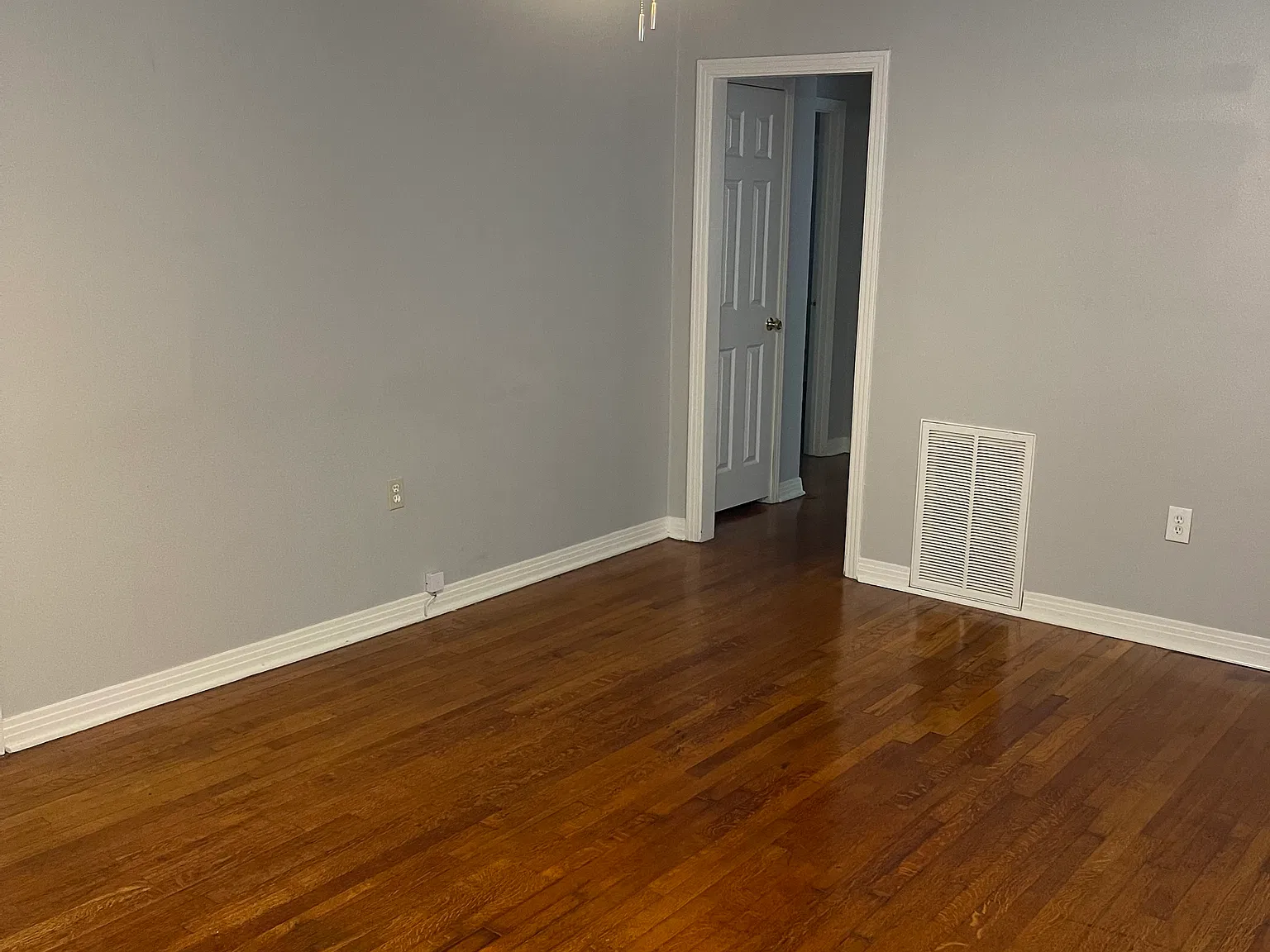 2 bed, 950 sqft, $1,150 — Photo 4
