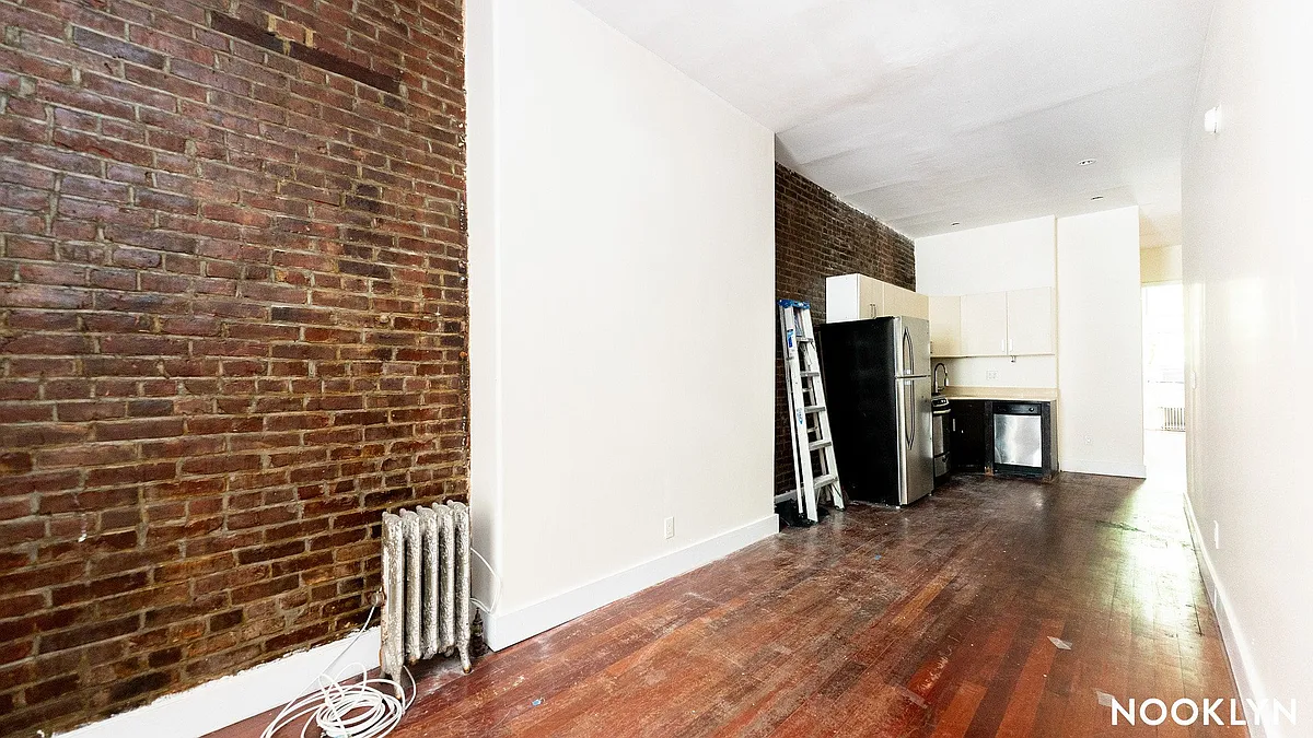 Building Photo - 38 Nostrand Ave #2