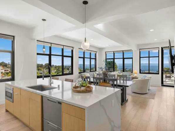 542 Lighthouse Ave #407, Pacific Grove, CA 93950
