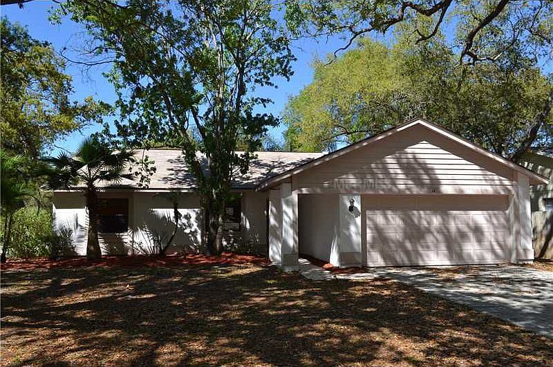 1st image of 10 Harbor Oaks Cir