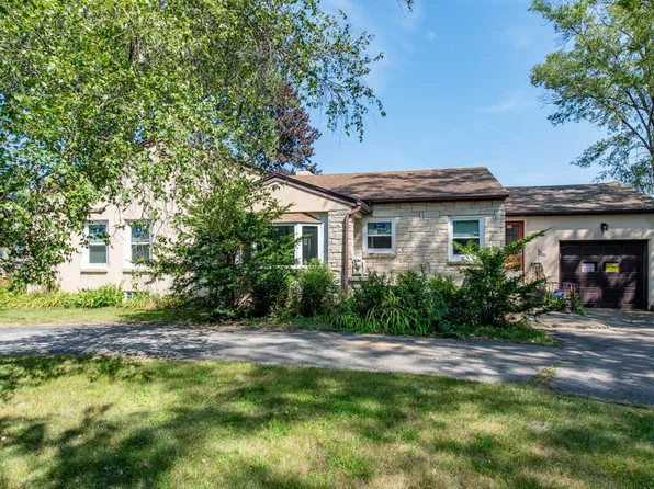 865 Sheridan Rd, Kenosha, WI 53140