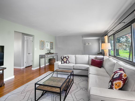 4th image of 7160 Grandee Cliffs Dr