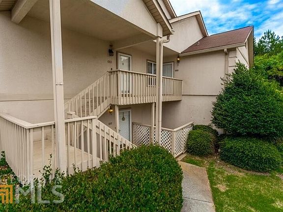 3rd image of 1005 Bridge Ln SE Unit 1005