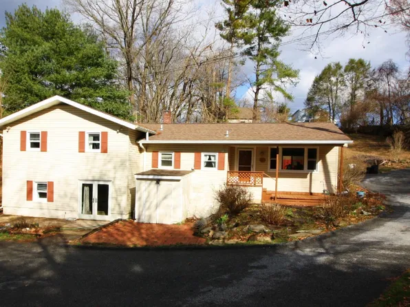 15908 Falls Rd, Sparks Glencoe, MD 21152