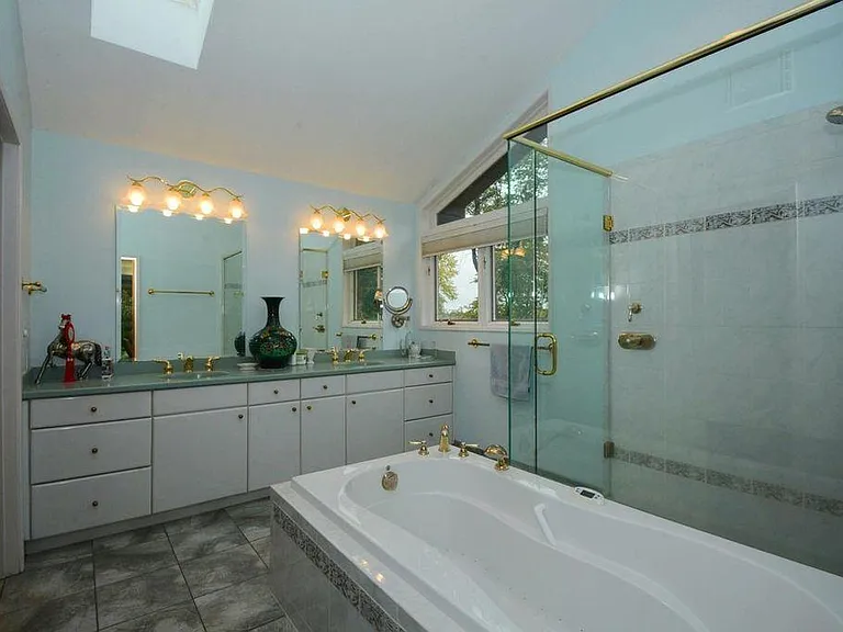 1 Raccoon Rd — Photo 14