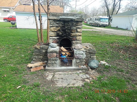 5th image of 622 W South St