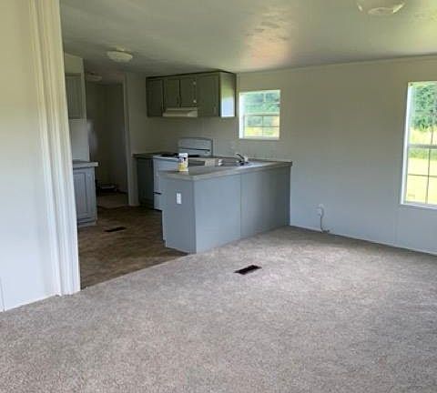 5th image of 50 River Chase Dr