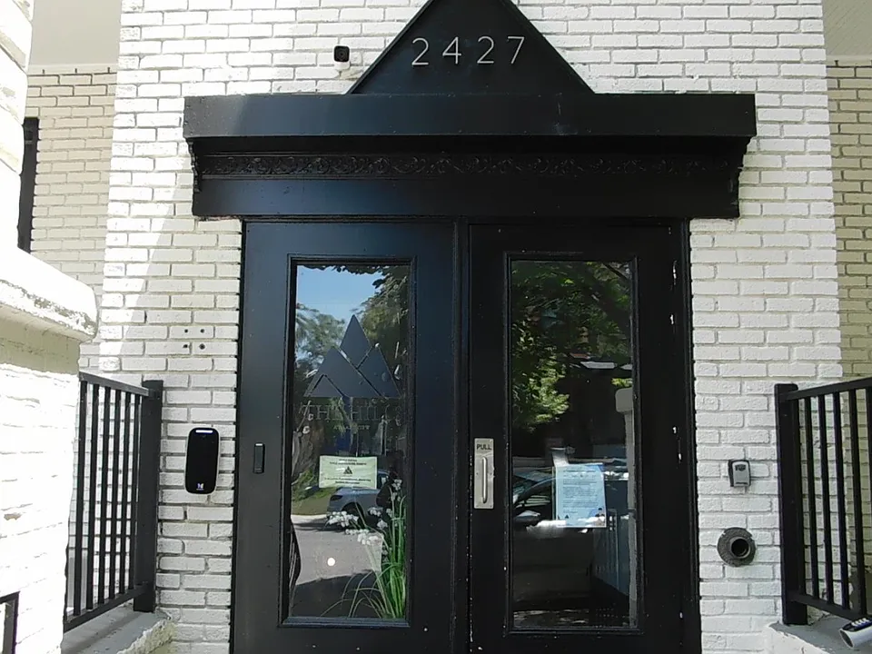 2427 Lakeview Ave #2C