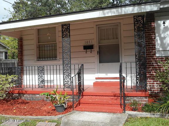 3rd image of 1071 Barbara Ave