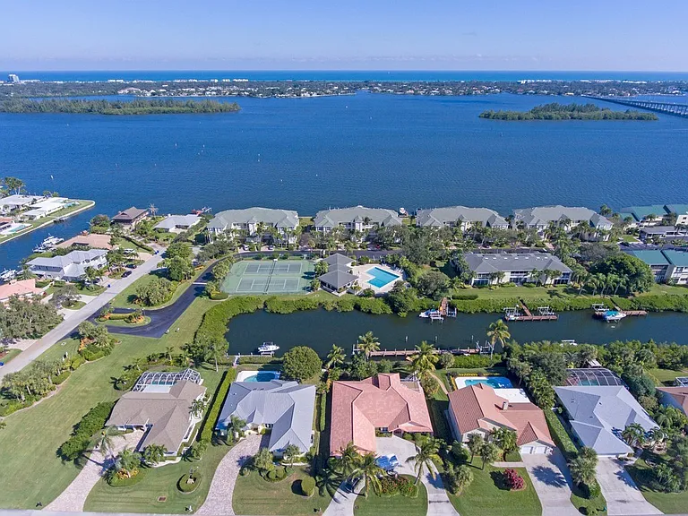1890 Tarpon Ln #302 — Photo 34