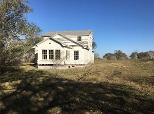 1342 County Road 358, Shiner, TX 77984