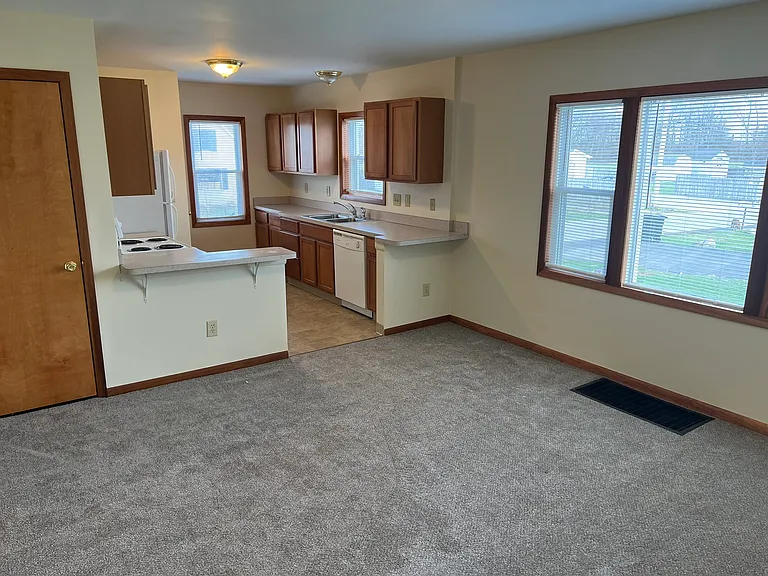 Dining Room / Kitchen