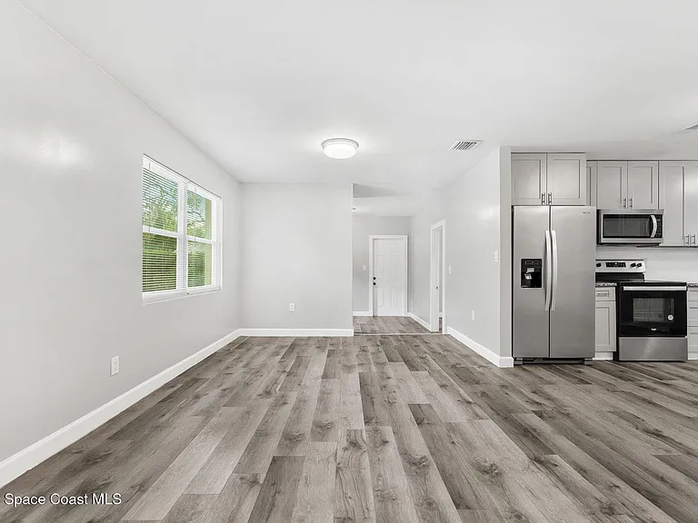 2426 Clemson Dr — Photo 8