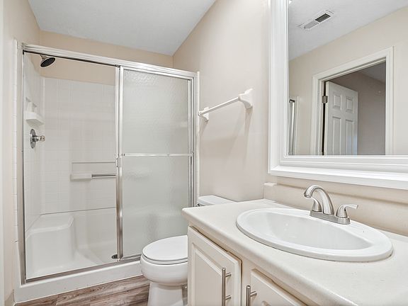 4th image of 5016 Aspen Pine Blvd #5016