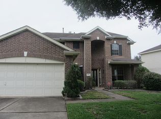 2711 Riverhollow Ln, Sugar Land, TX 77479