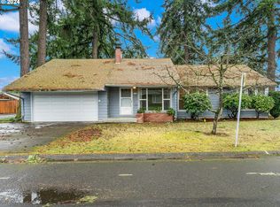 7600 SE Lounsberry Ln, Portland, OR 97206