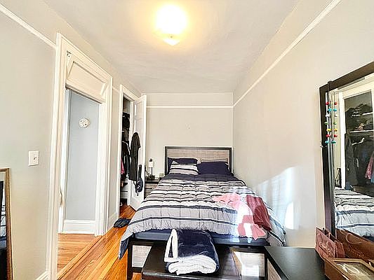 5th image of 31-06 34th St #3R