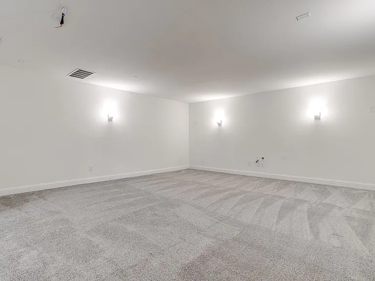 9836 Derbyshire Dr — Photo 67