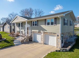 721 Locke Ave, Waterloo, IA 50702