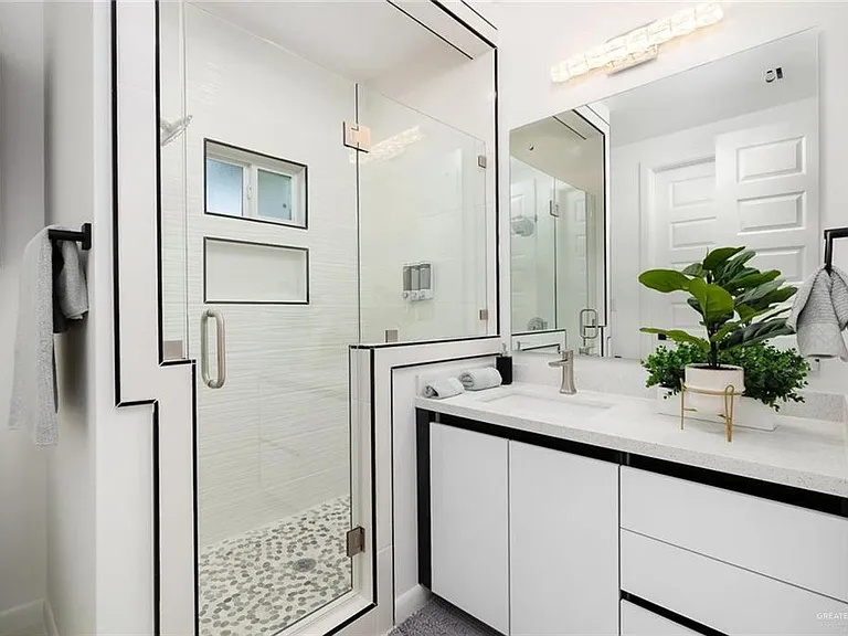 4909 Sequoia Ave — Photo 10