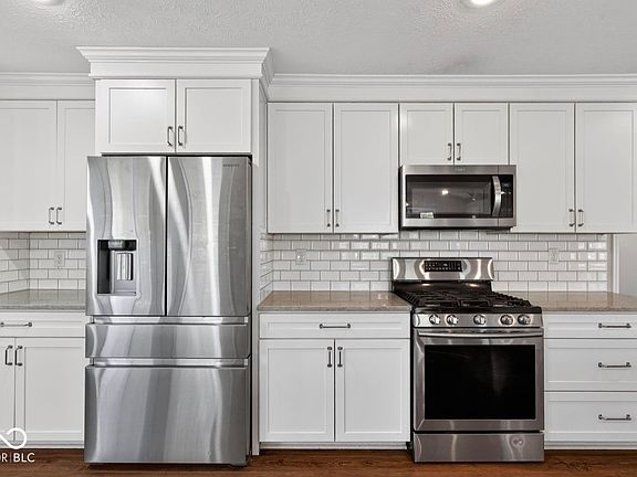 5th image of 10919 Braewick Dr