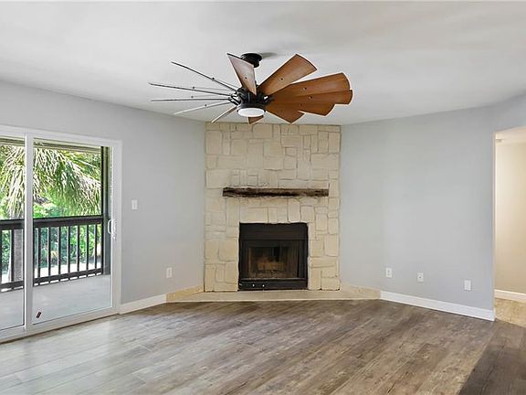 3rd image of 9100 Mlk St N APT 1202