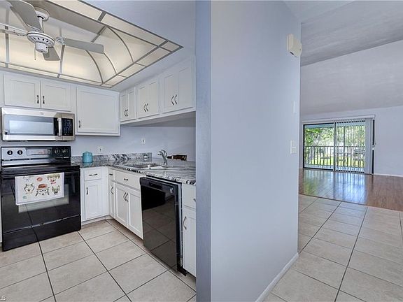4th image of 17456 OVERHILL DR #F