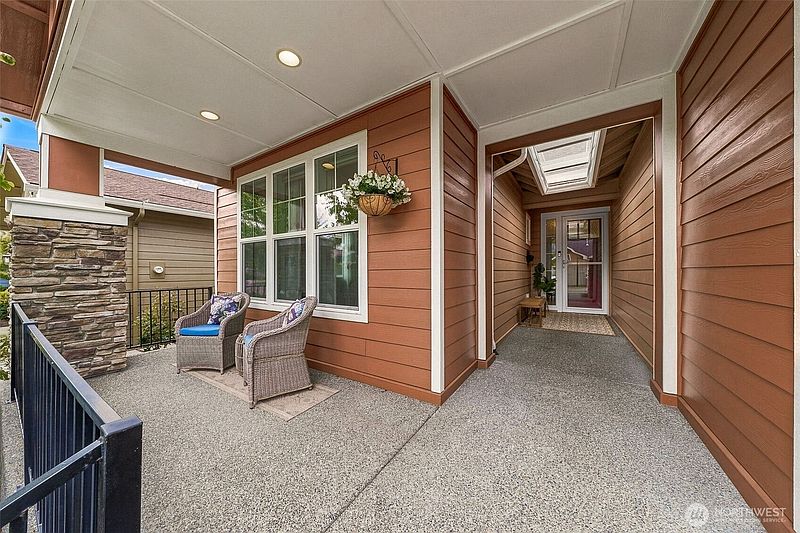 4th image of 14413 192nd Avenue Ct E