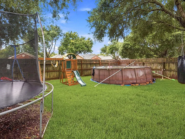 111 Thunder Basin Dr — Photo 46