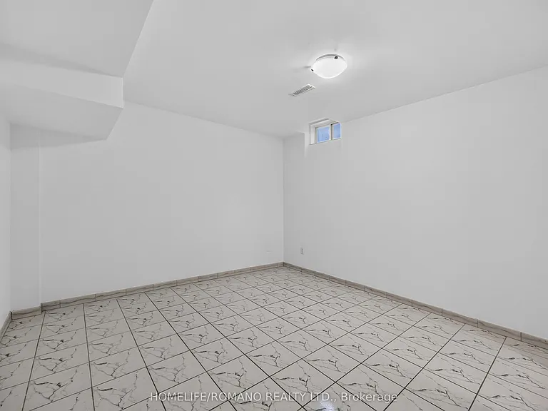 61 Gas Light Cres #BASEMENT — Photo 29
