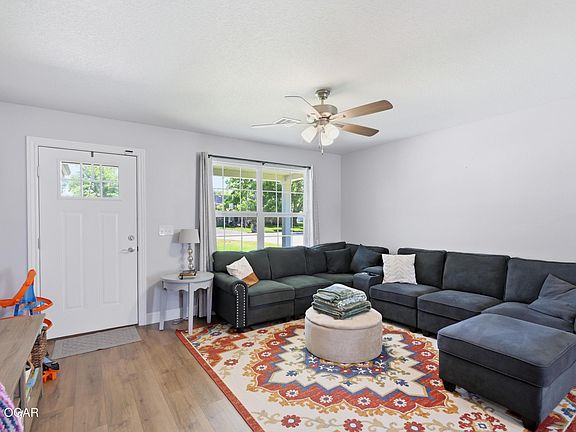 4th image of 606 Webb St