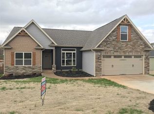 489 Abberly Ln, Boiling Springs, SC 29316