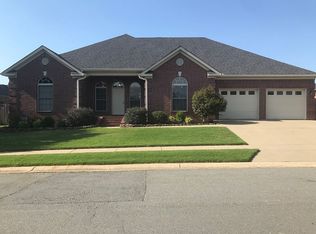 3024 Castle Valley Dr, Benton, AR 72019