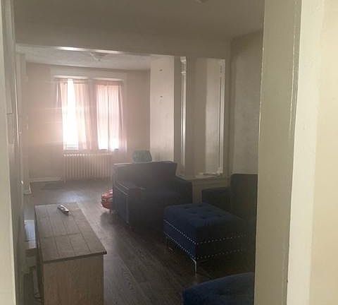 3rd image of 4028 N Fairhill St