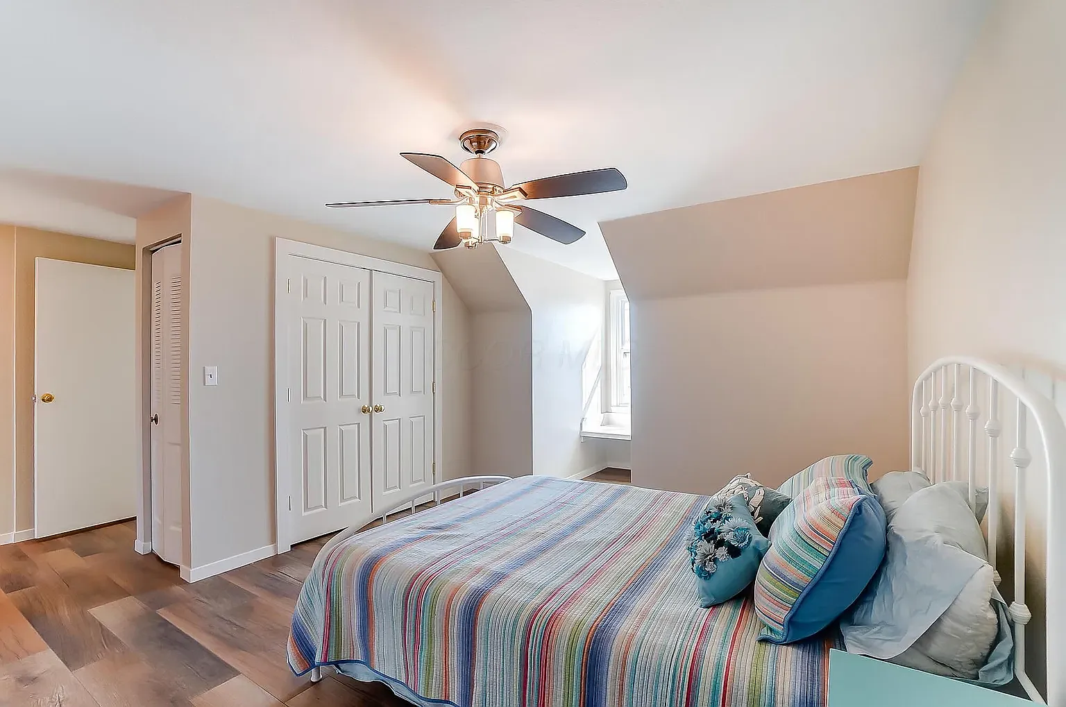 2 bed, 1.5 bath, 1500 sqft, $2,500 — Photo 4