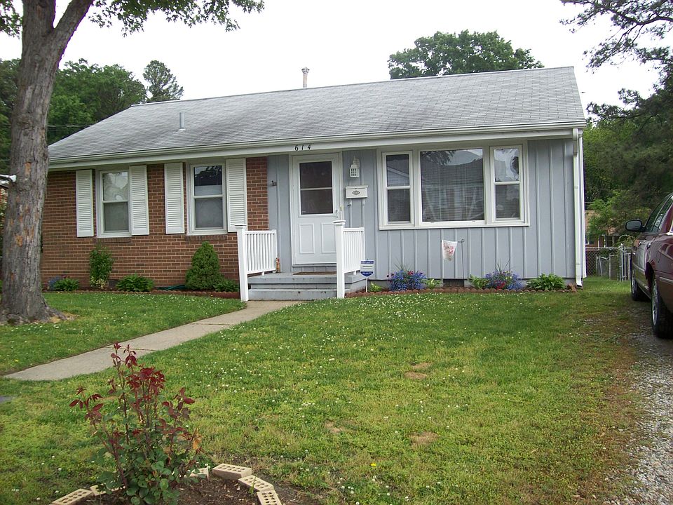 1st image of 614 Pinehurst Ave