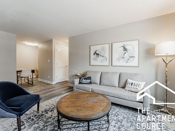 4th image of 949 W Foster Ave #314
