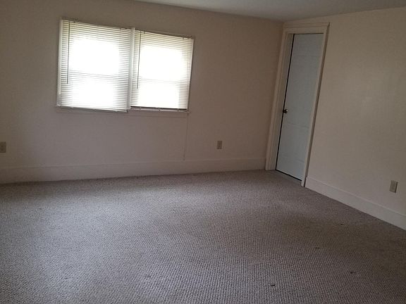 5th image of 187 Essex St #4