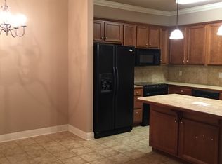 10600 Lakes Blvd APT 905, Baton Rouge, LA 70810