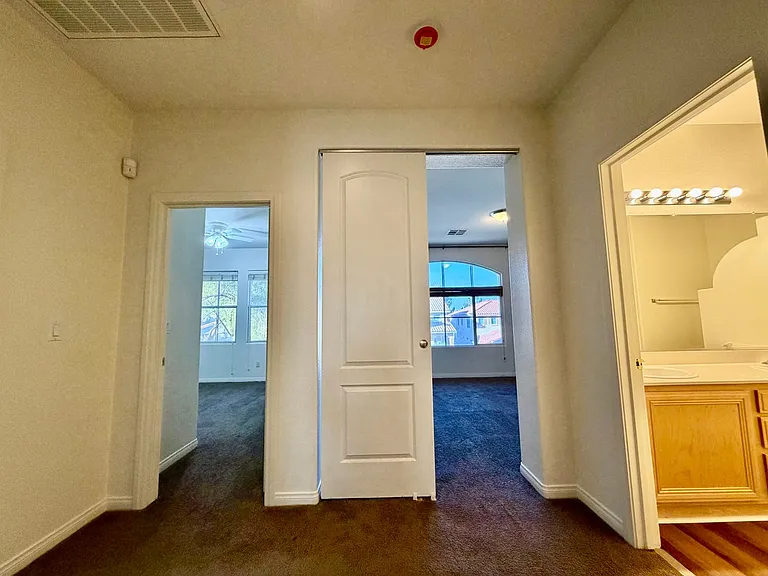 2736 Carolina Blue Ave — Photo 32