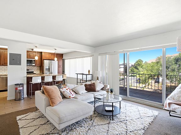 4th image of 8 E Hillside Ave N #603