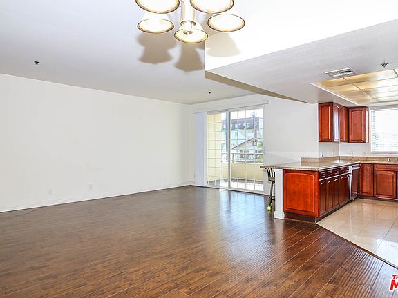 2nd image of 962 S Gramercy Dr Unit 201