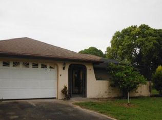 416 Spring Lake Blvd, Sebring, FL 33876