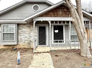 710 Garden Meadow Dr, Universal City, TX 78148